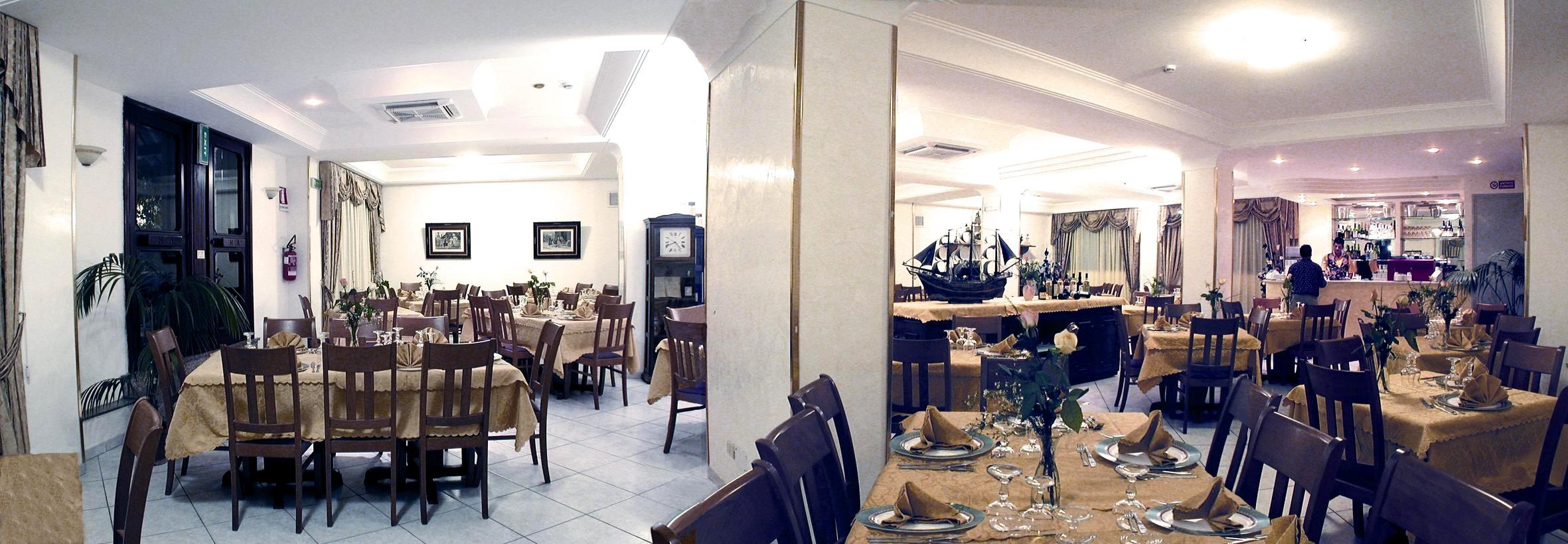 Alceste Hotel
